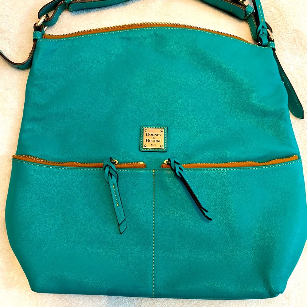 Dooney and Bourke Large Sac, Emerald Green